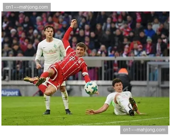 穆西亚拉禁区外世界波破门，帮助拜仁反超比分