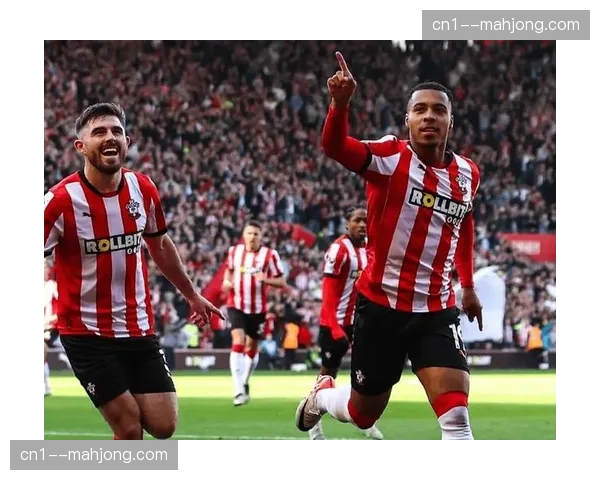 战术板：切尔西2-2维拉，波切蒂诺的菱形中场在2026年3月收效几何？