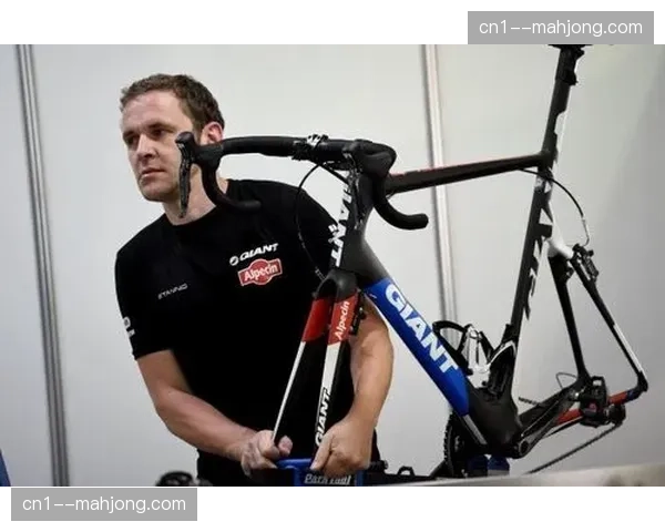 瑞士警方介入调查，某职业车队机械师被指控非法使用追踪设备